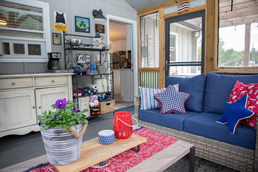 More Photos Of 2445 US-9 Rt, Peru Hotel For Sale