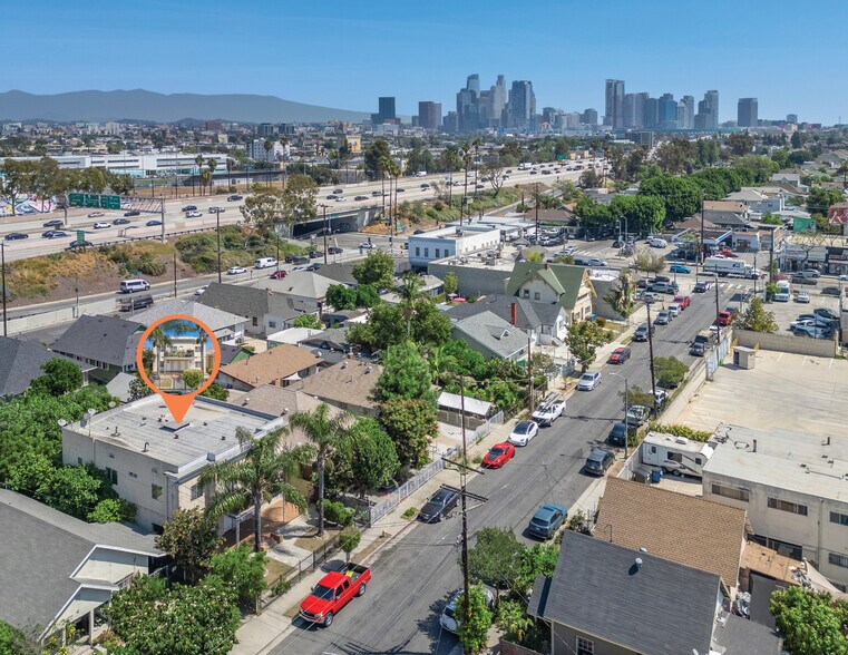 More Photos Of 1543 W 22nd Pl, Los Angeles Multifamily For Sale