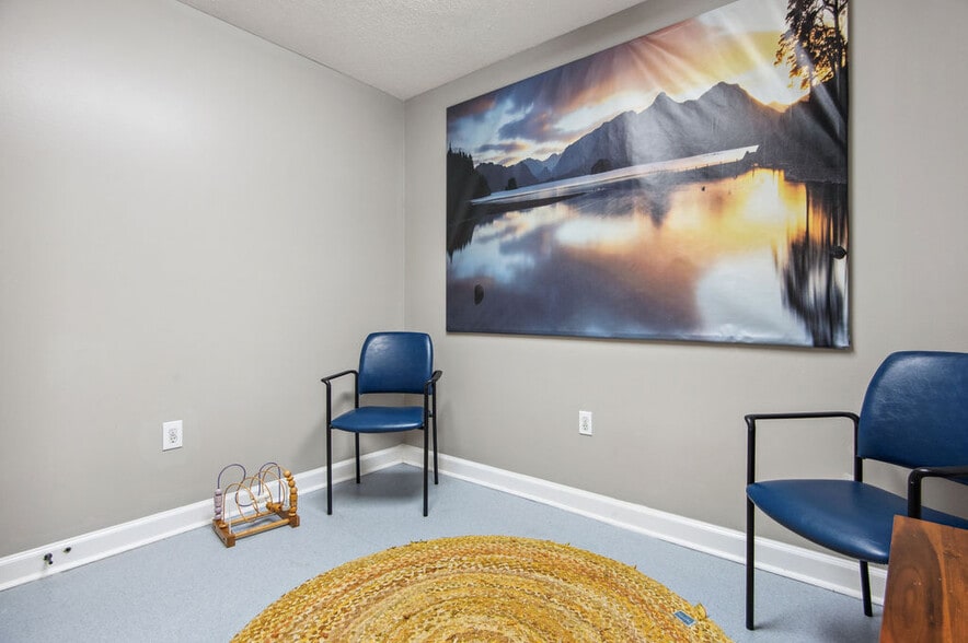 More Photos Of 217-219 Station St, Jacksonville Medical For Sale