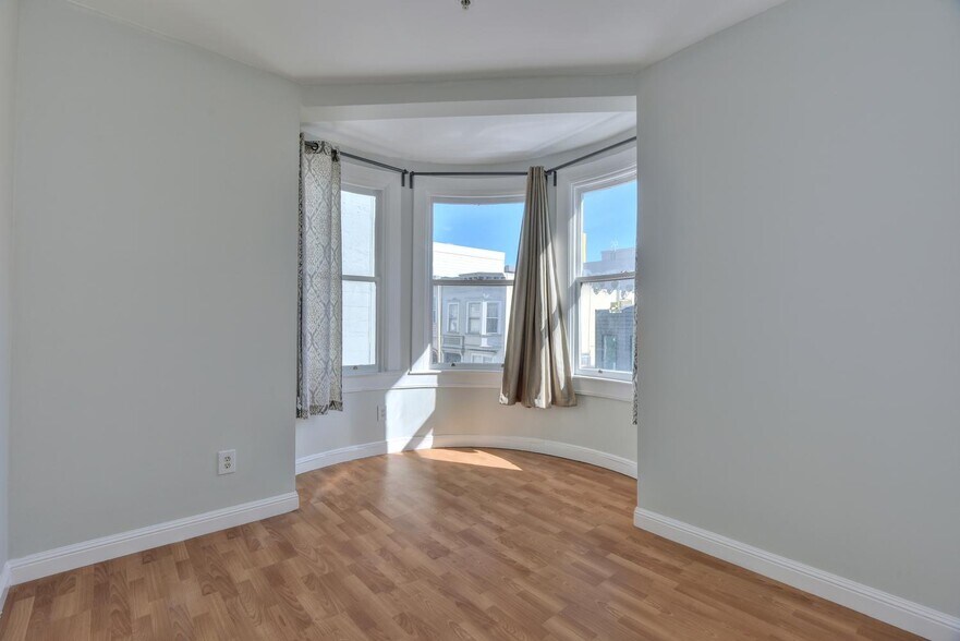 More Photos Of 135-139 8th St, San Francisco Apartments For Sale
