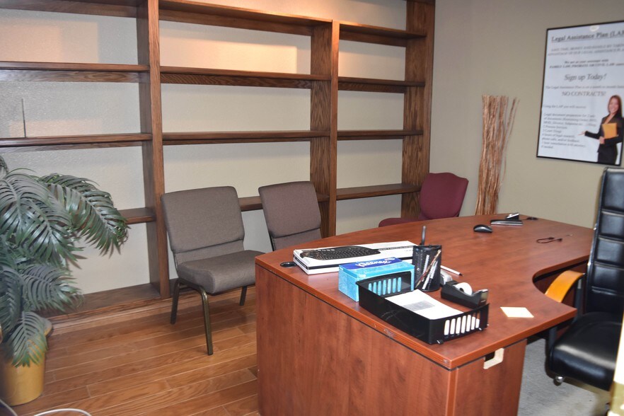 More Photos Of 630-650 S Garey Ave, Pomona Office For Lease