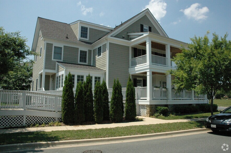 More Photos Of 817 Linslade St, Gaithersburg Freestanding For Lease