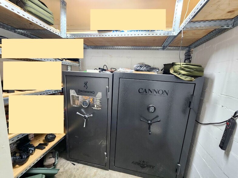 More Photos Of 7511 Leavenworth Rd, Kansas City Auto Repair For Sale