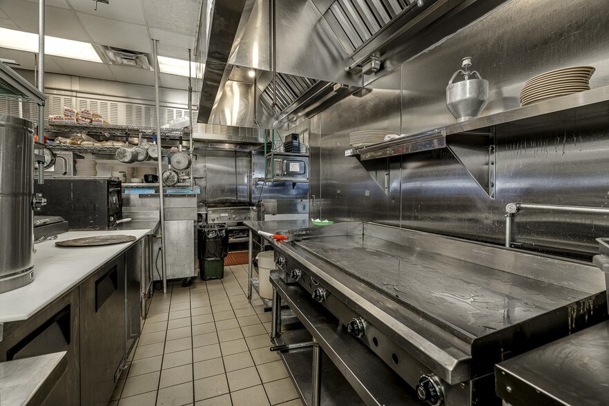 More Photos Of 100 E Fort Macon Rd, Atlantic Beach Restaurant For Sale