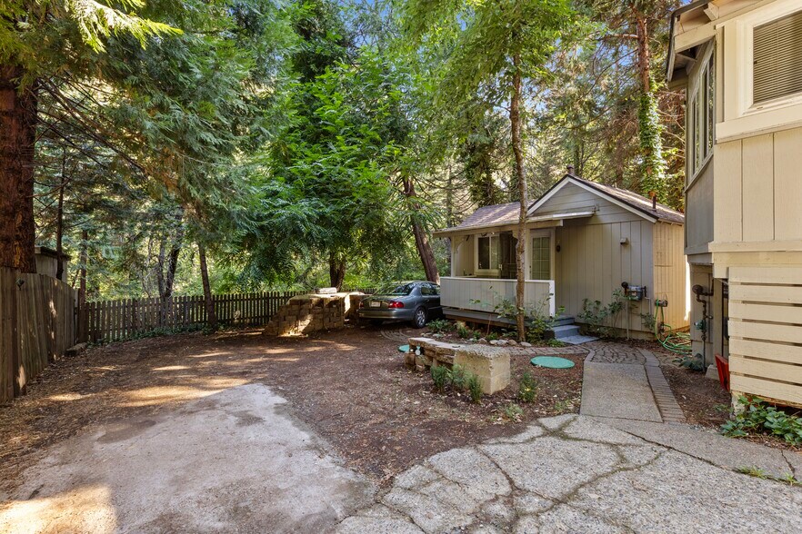 More Photos Of 6043 Pony Express Trl, Pollock Pines Apartments For Sale