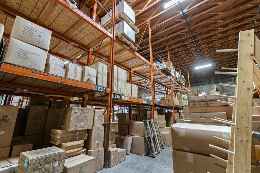 More Photos Of 110 Spring Hill Dr, Grass Valley Manufacturing For Lease