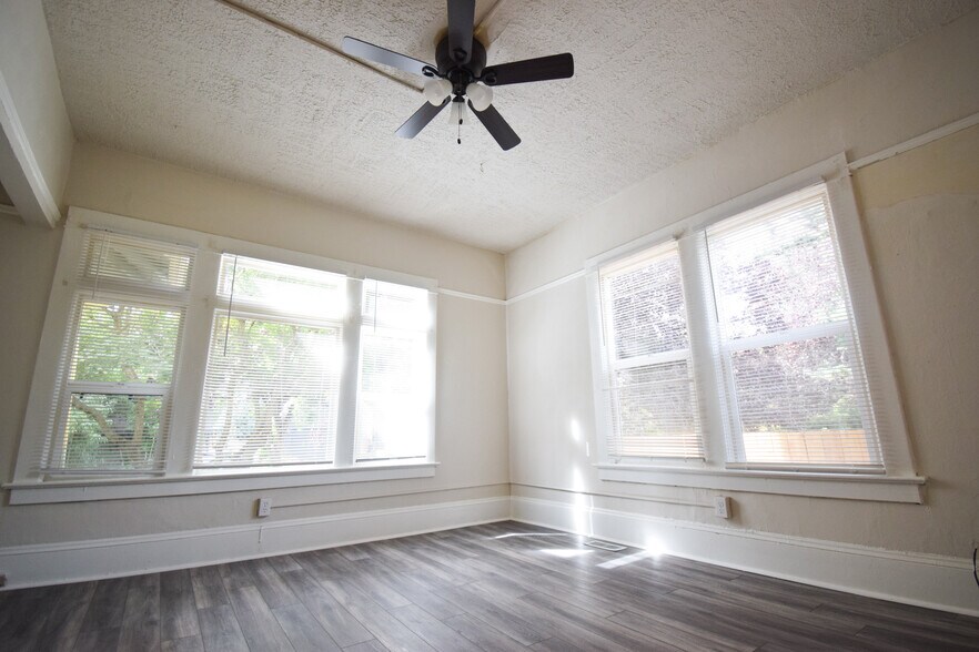 More Photos Of 4016-4024 NE 6th Ave, Portland Apartments For Sale