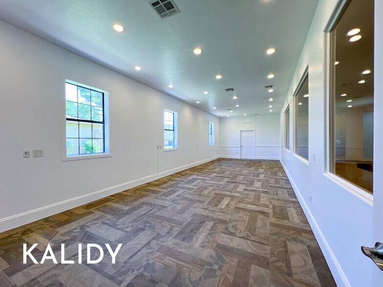 More Photos Of 14909 N Kelly Ave, Edmond Loft Creative Space For Sale