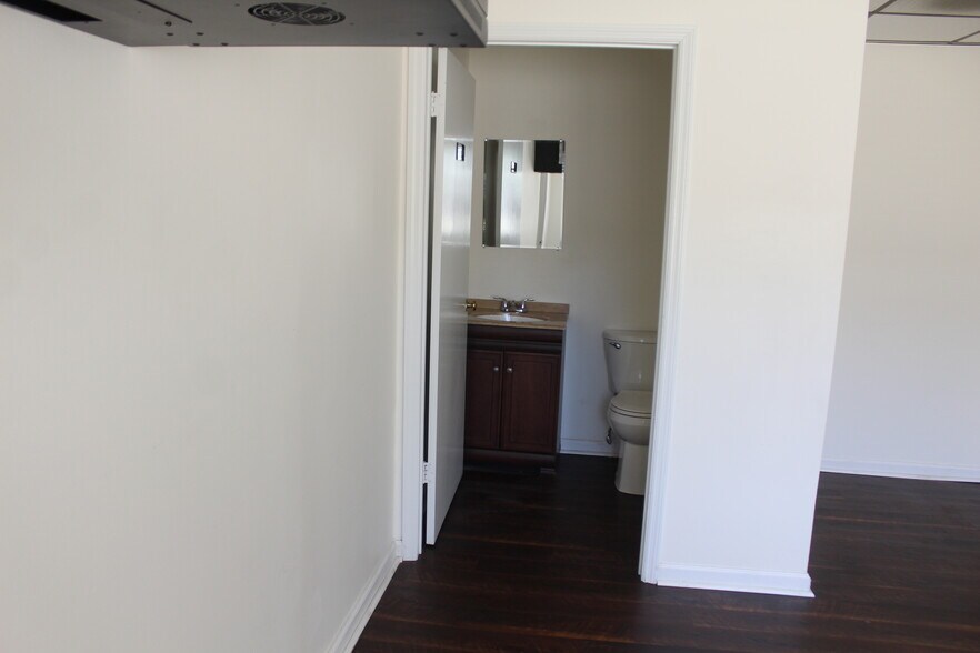 More Photos Of 3321 Doris Ave, Ocean Unknown For Lease