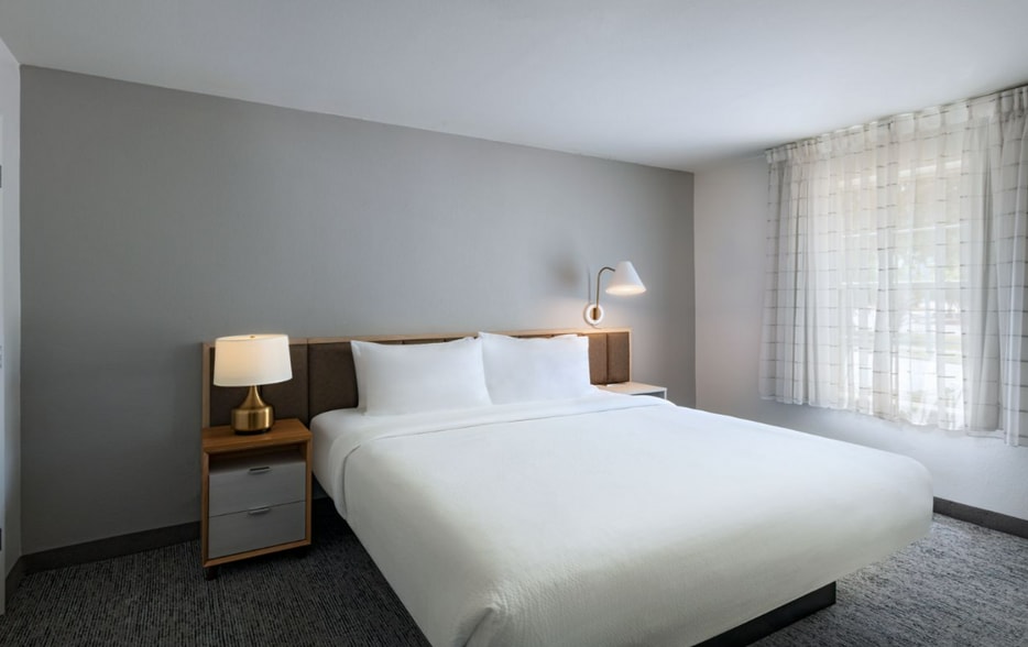 More Photos Of 1300 University Dr E, College Station Hotel For Sale
