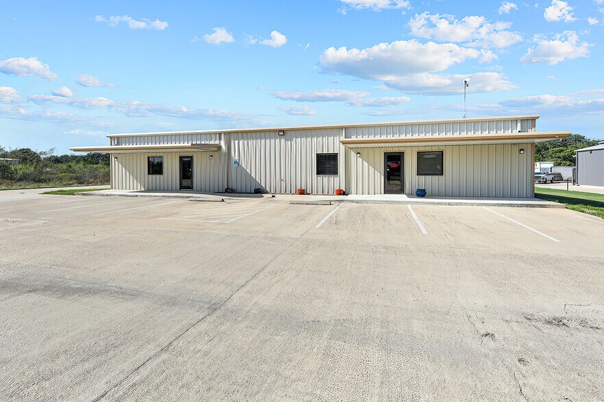 More Photos Of 4459 Roans Chapel Rd, College Station Service For Sale