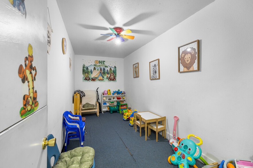 More Photos Of 6095 Atlantic Ave, Long Beach Restaurant For Sale