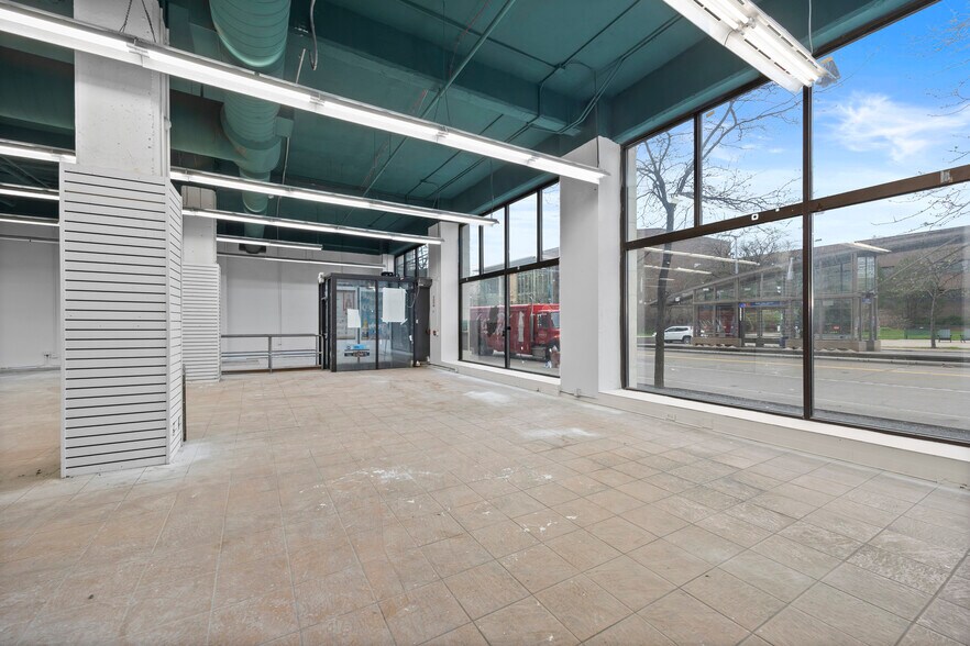 More Photos Of 1900 Euclid Ave, Cleveland Apartments For Lease