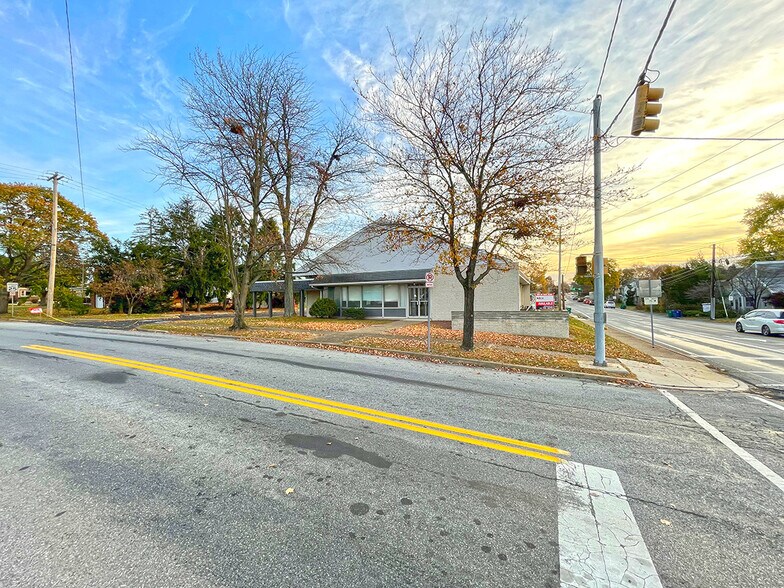 More Photos Of 4918 Locust Ln, Harrisburg Medical For Sale