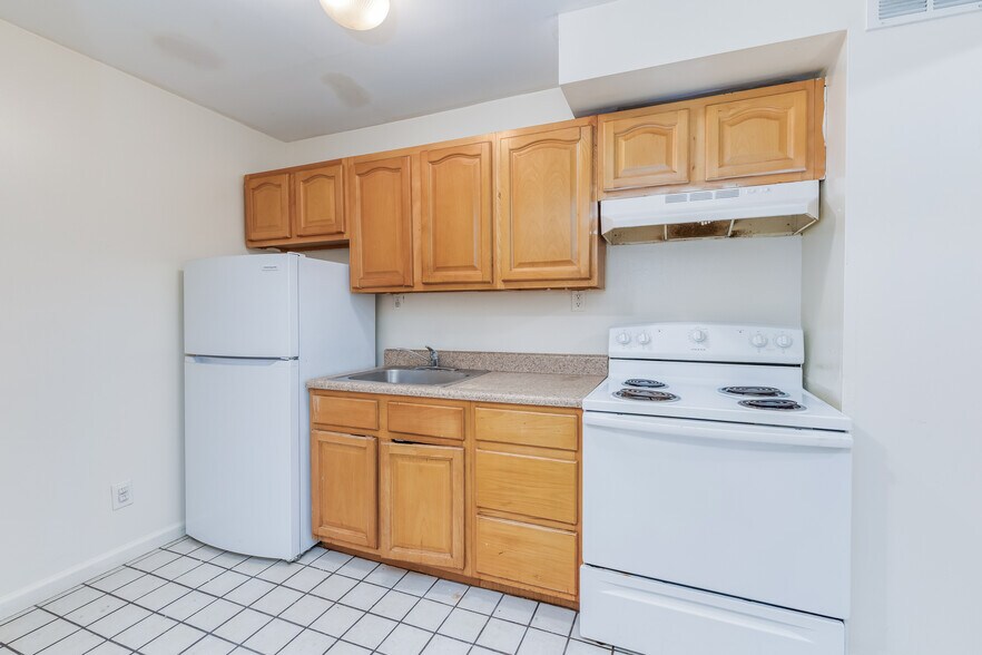 More Photos Of 311 Beach 53rd St, Far Rockaway Apartments For Sale