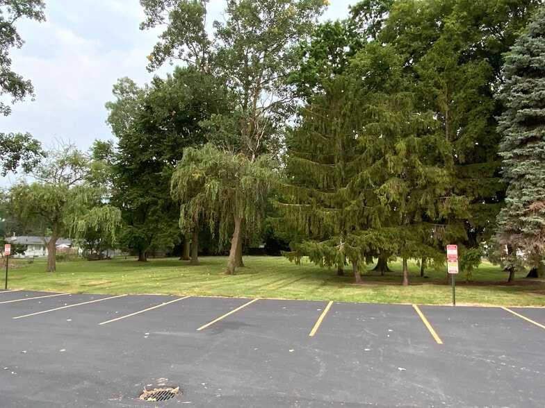 More Photos Of 4427 Talmadge Rd, Toledo Office For Sale