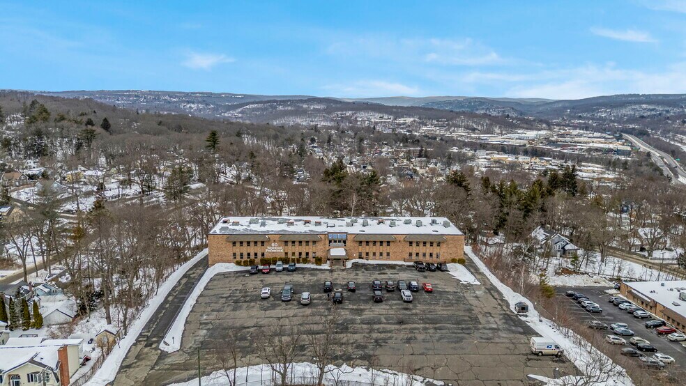 More Photos Of 60 Westwood Ave, Waterbury Medical For Sale