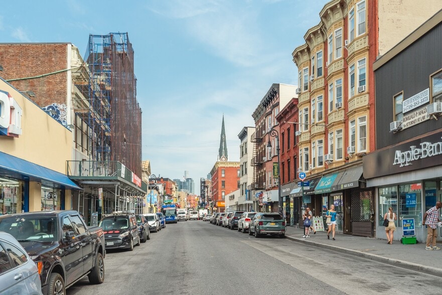 More Photos Of 122 Meserole Ave, Brooklyn Storefront Retail Residential For Sale
