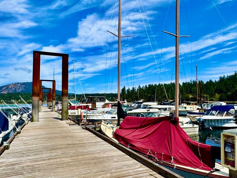 More Photos Of 10990 Madrona Dr, North Saanich Marina For Sale