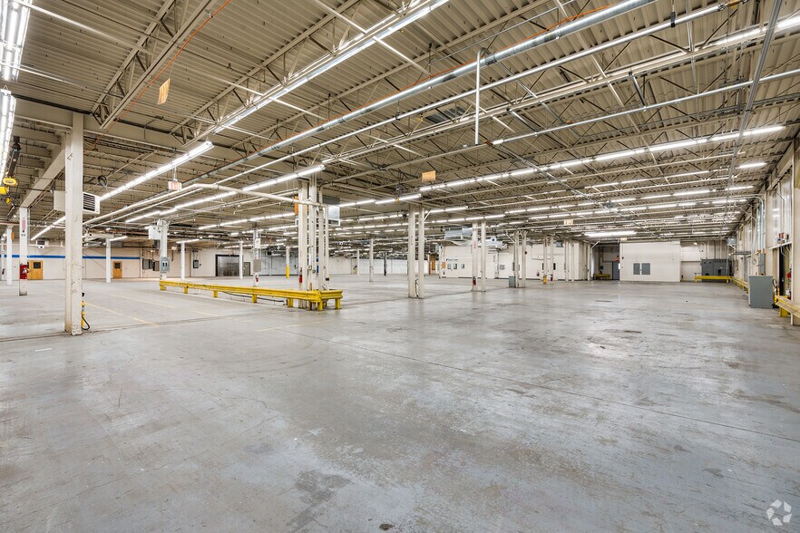 More Photos Of 500 Bic Dr, Milford Warehouse For Lease