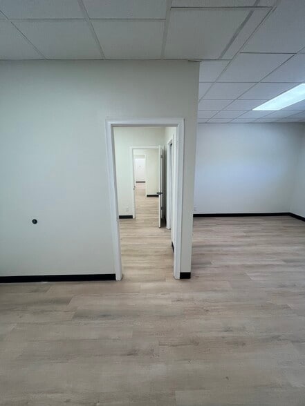 More Photos Of 317 N Willis St, Abilene Office For Lease