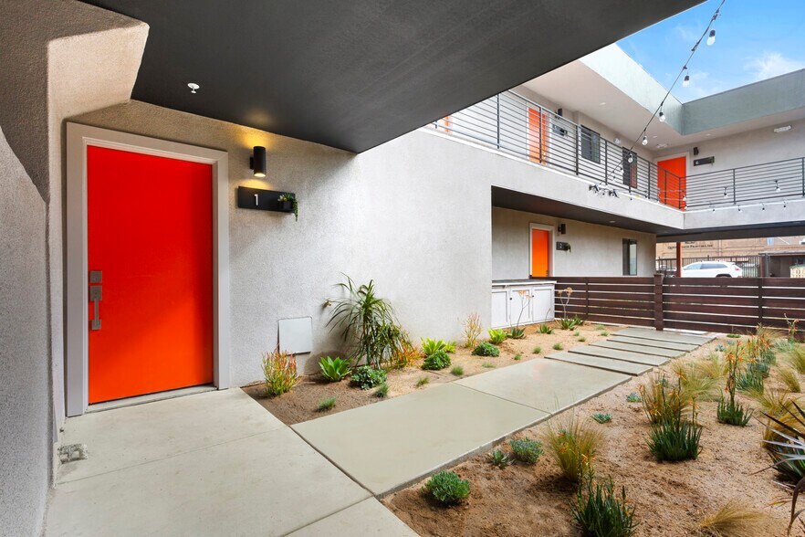 More Photos Of 944 Pacific Ave, Long Beach Apartments For Sale