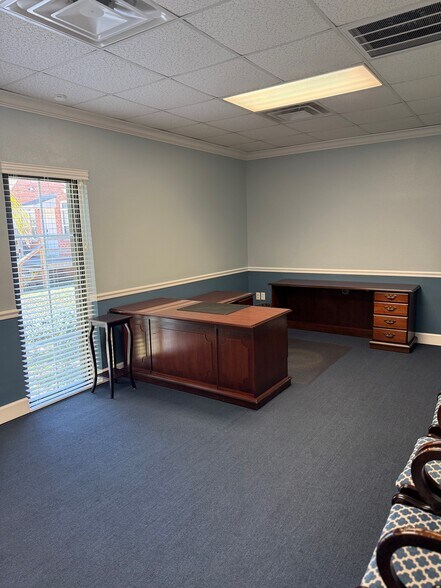 More Photos Of 502-506 Jefferson St, Tallahassee Office For Sale