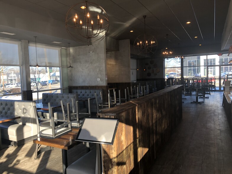 More Photos Of 19-31 W Ogden Ave, Westmont General Retail For Lease