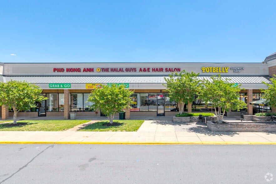 More Photos Of 6364 Springfield Plz, Springfield Unknown For Lease