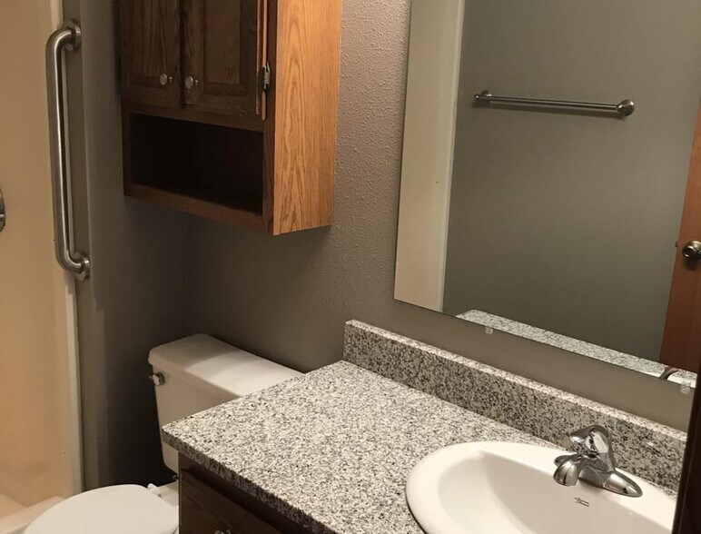 More Photos Of 2920 Warwick Loop, Bismarck Apartments For Sale
