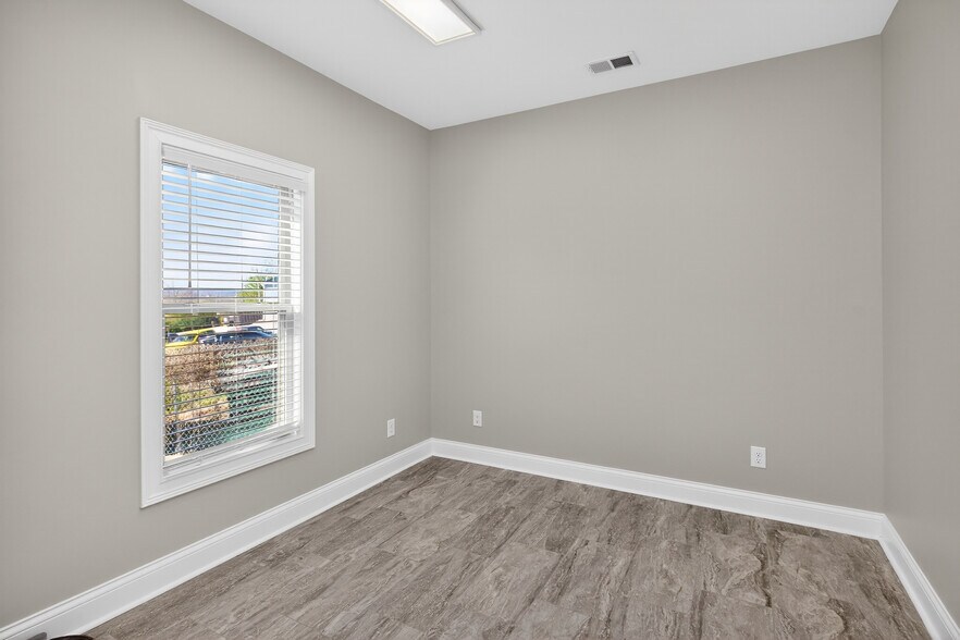 More Photos Of 446 Roy Arnold Blvd, Danville Industrial For Sale