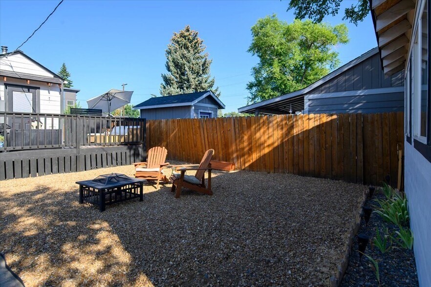 More Photos Of 736 SW 10th St, Redmond Office For Sale