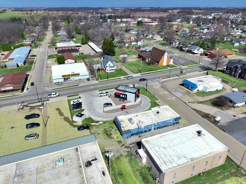 More Photos Of 901 W Platt St, Maquoketa Service Station For Sale