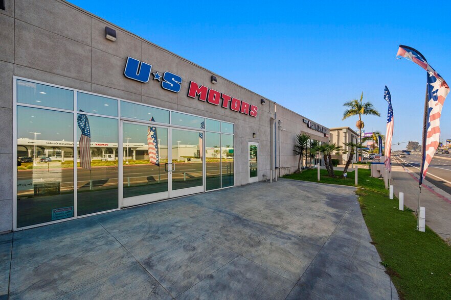 Primary Photo Of 7865 Balboa Ave, San Diego Freestanding For Lease