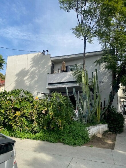 Primary Photo Of 2038 Holly Dr, Los Angeles Multifamily For Sale