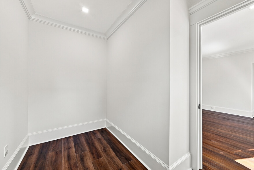 More Photos Of 8 S Main St, New Milford Office For Sale