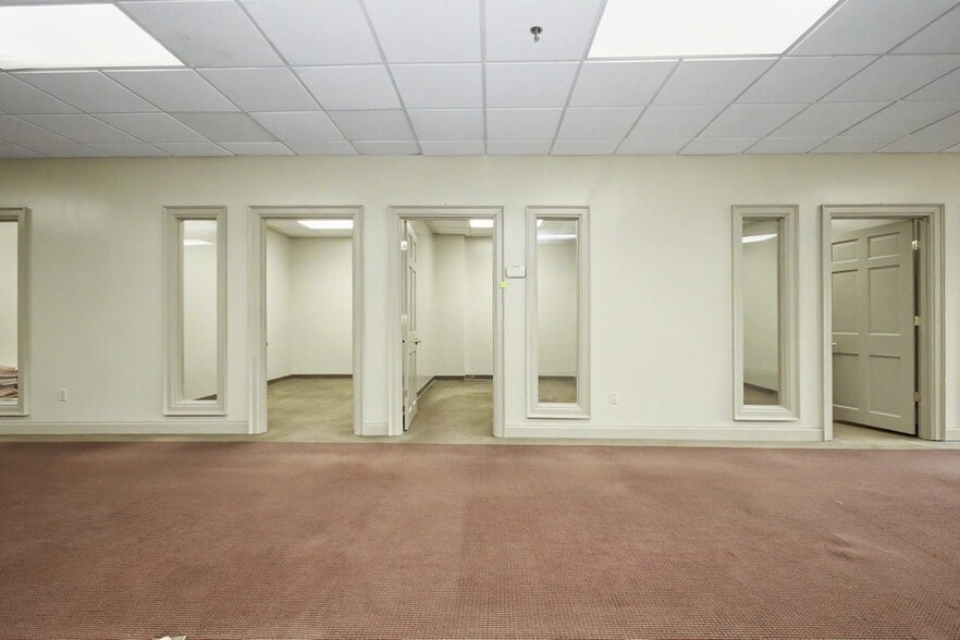More Photos Of 5020 Route 9W, Newburgh Office For Lease