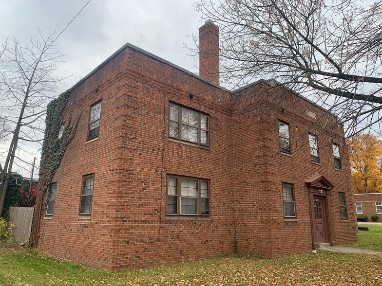 More Photos Of 2521 Noble Rd, Cleveland Heights Apartments For Sale