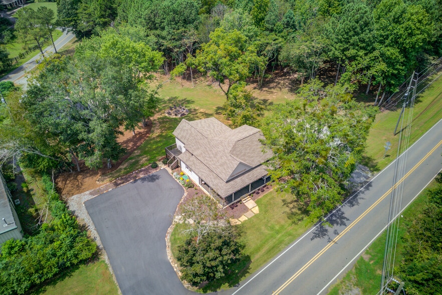 More Photos Of 6700 Shady grove Rd, Cumming Office Residential For Sale