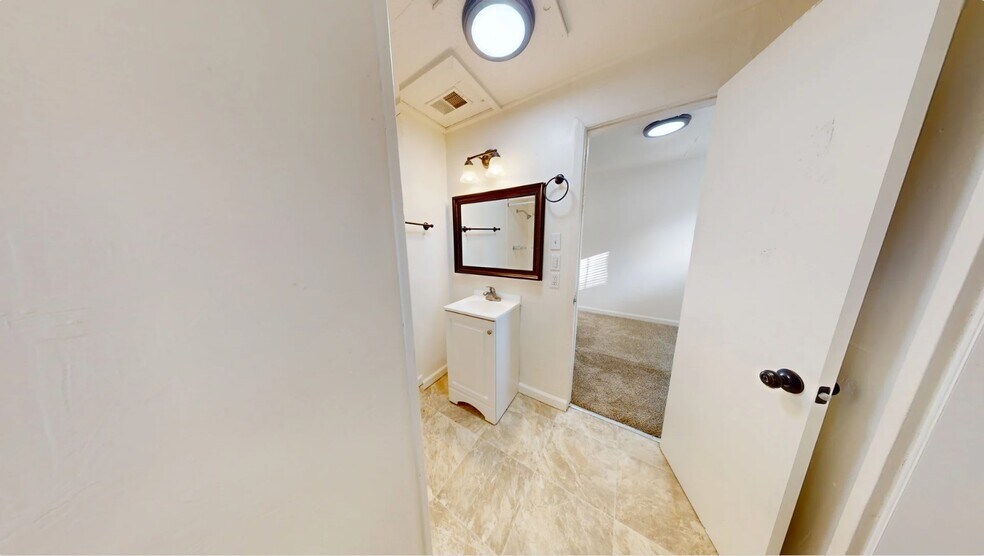 More Photos Of 2715 Twin View Blvd, Shasta Lake Multifamily For Sale