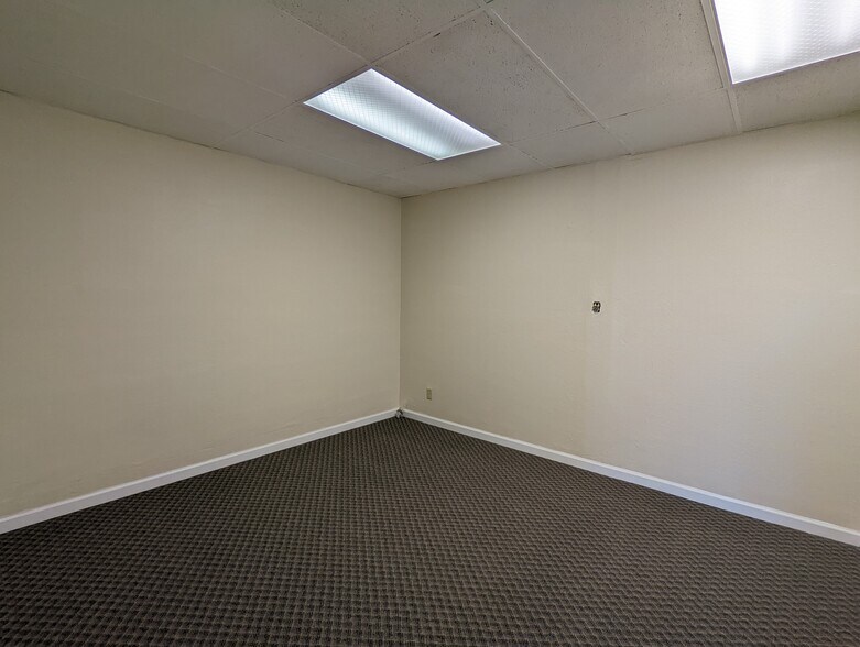 799 Fletcher Ln, Hayward, CA 94544 Office For Sale