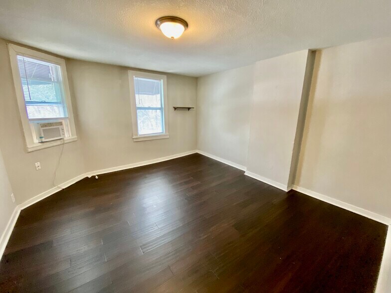 More Photos Of , Minneapolis Multifamily For Sale