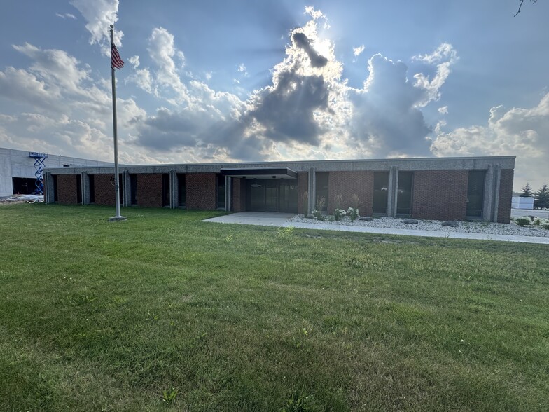 Primary Photo Of 2501 S Moorland Rd, New Berlin Warehouse For Sale