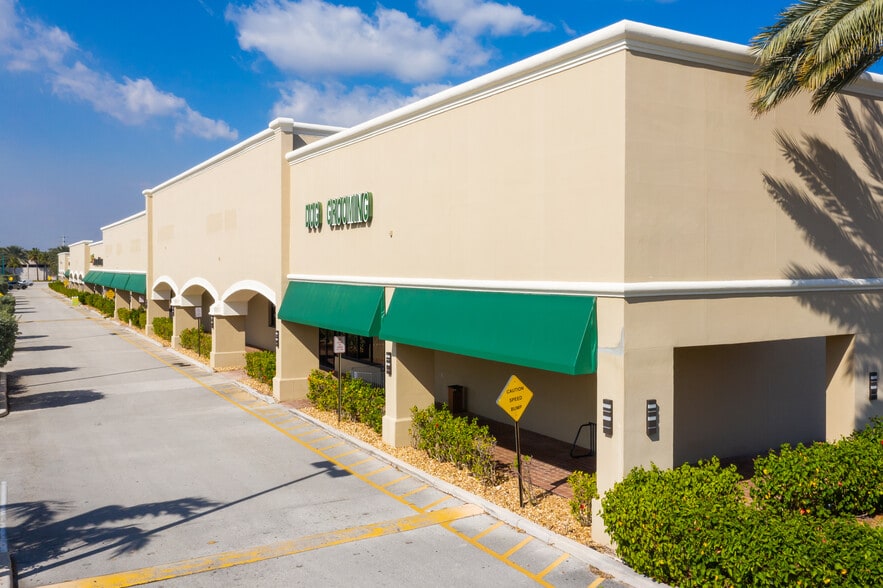 More Photos Of 499 NE Spanish River Blvd, Boca Raton Unknown For Lease