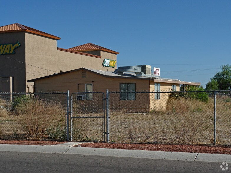 More Photos Of 955 W 4th St, Benson Office For Sale