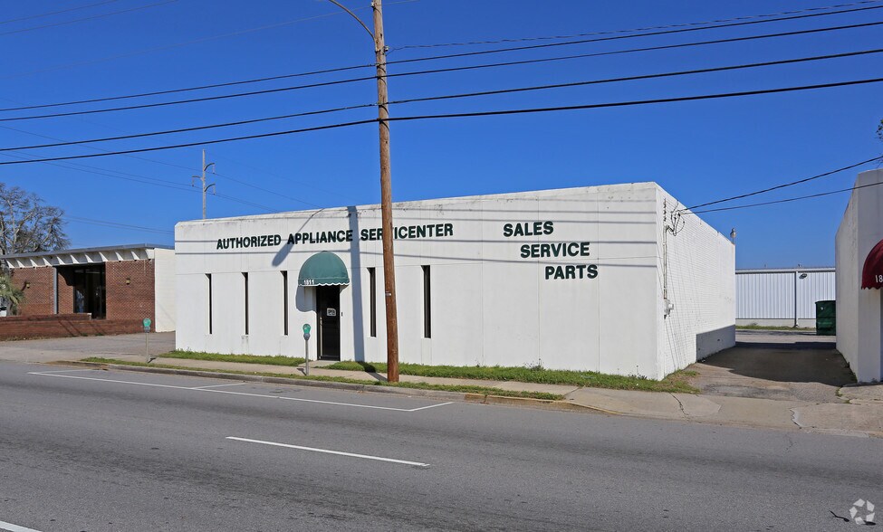 Primary Photo Of 1811 Taylor St, Columbia Freestanding For Lease