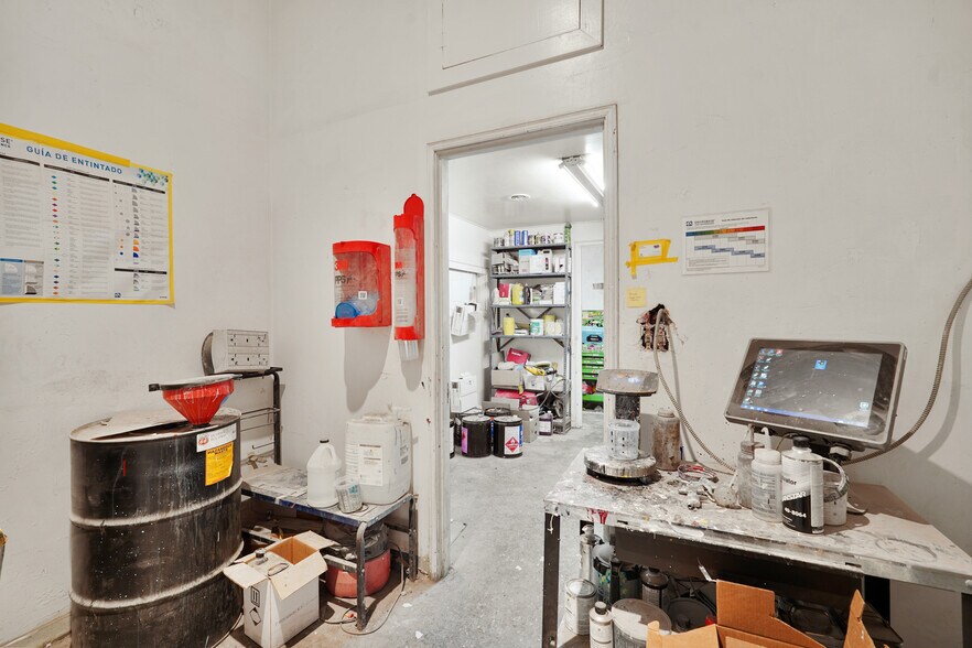 More Photos Of 245 24th St, Richmond Auto Repair For Sale