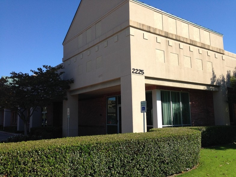 Primary Photo Of 2225 Avenue J, Arlington Office For Sale