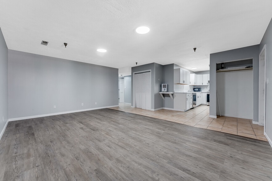 More Photos Of 471 Dallas St, Morgantown Apartments For Sale