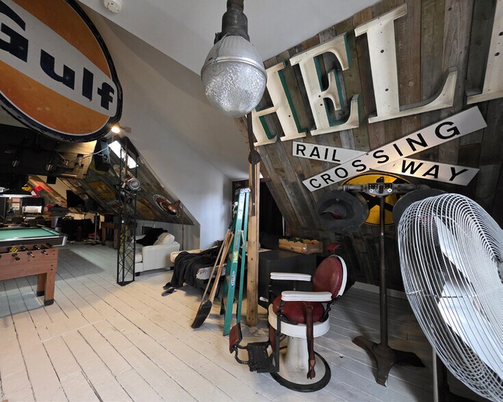 More Photos Of 6402 Hamlyn St, London Service Station For Sale
